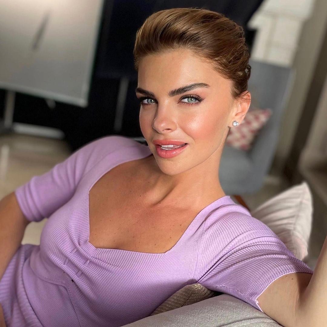 Pelin Karahan nude 8