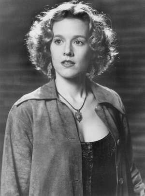 Penelope Ann Miller nude 10