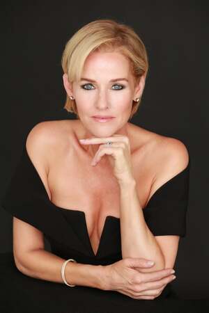 Penelope Ann Miller nude 9