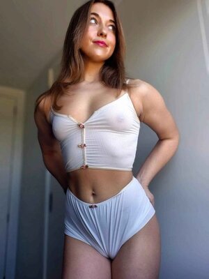 Penelope Seedhouse nude 4