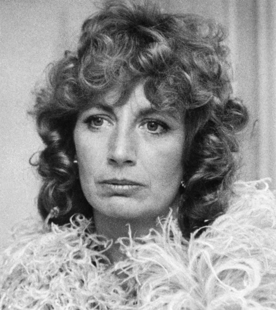 Penny Marshall nude 11