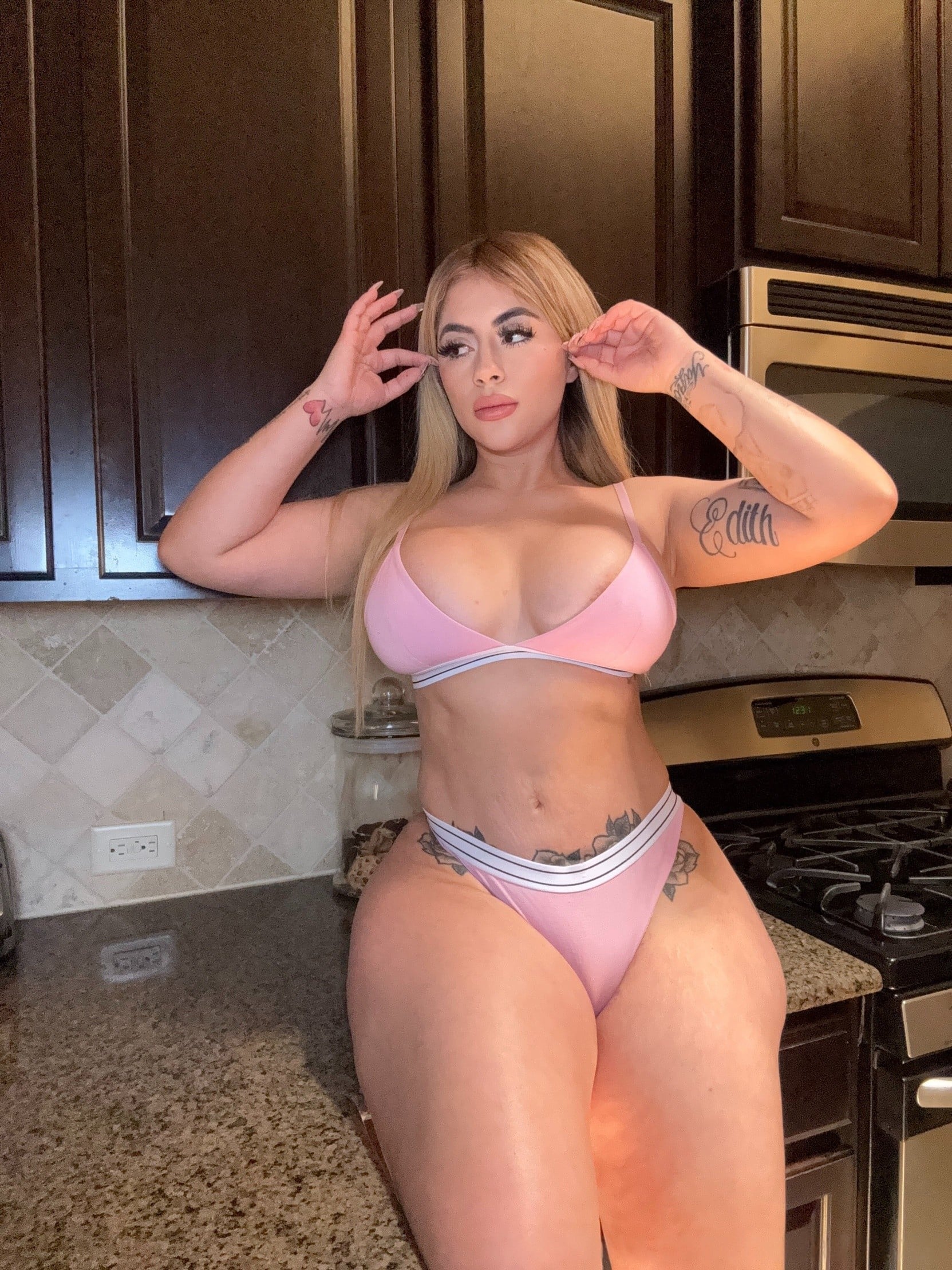 Perla Sollozo nude 1