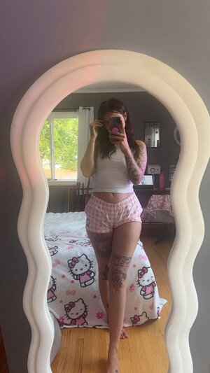 Pho Suicide nude 10