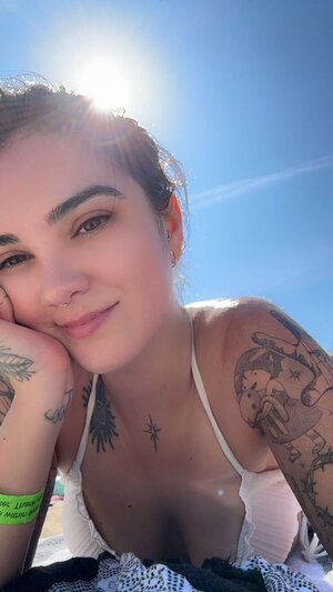 Pho Suicide nude 9