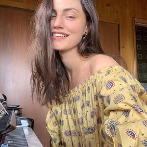 Phoebe Tonkin nude 10