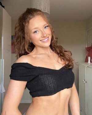 PhoebeIsGinger nude 10