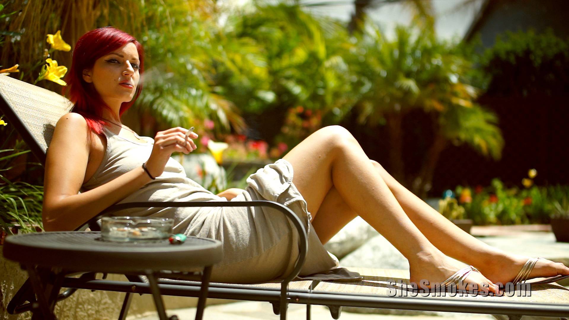 Phoenix Askani nude 8