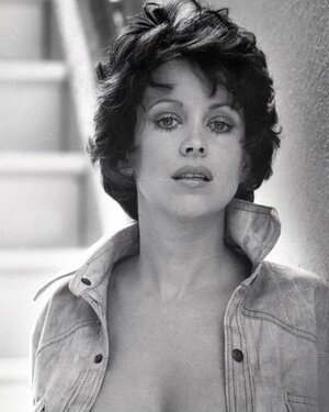 Phyllis Davis nude 5