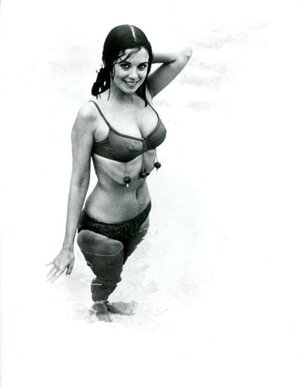 Phyllis Davis nude 9