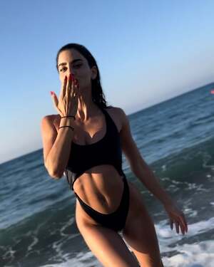 Polivia Tricomiti nude 12