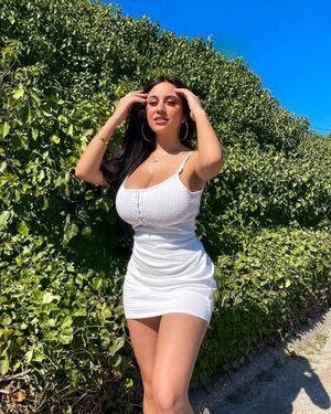 Ponsee Saa nude 7
