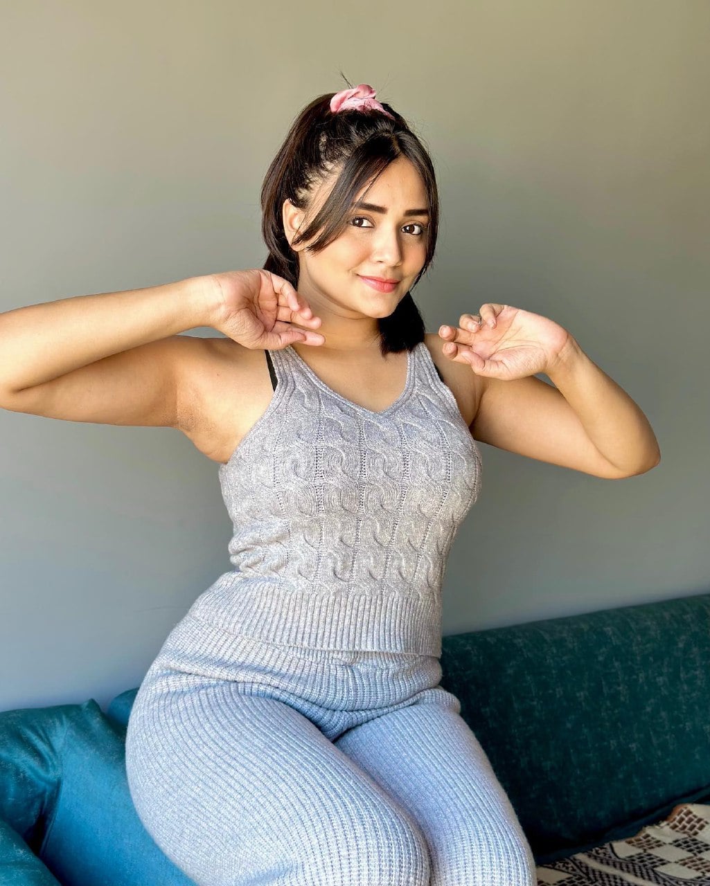 Pooja Jain nude 4