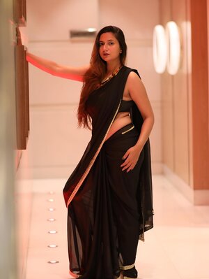 Pooja Joshi nude 4