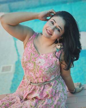 Poonam Bajwa nude 8