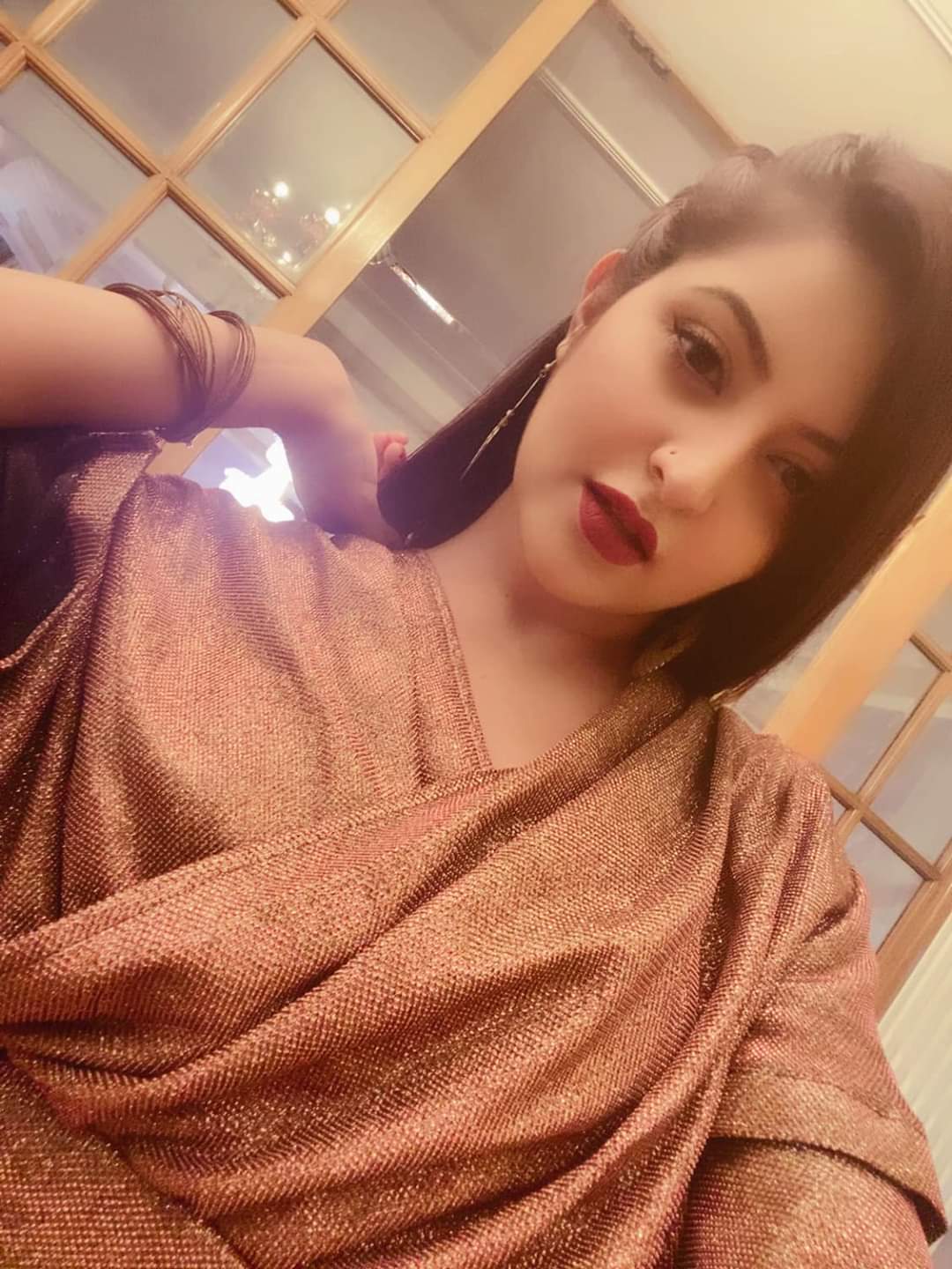 Pori Moni nude 7