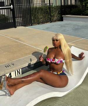 Prettii Paaiid nude 7