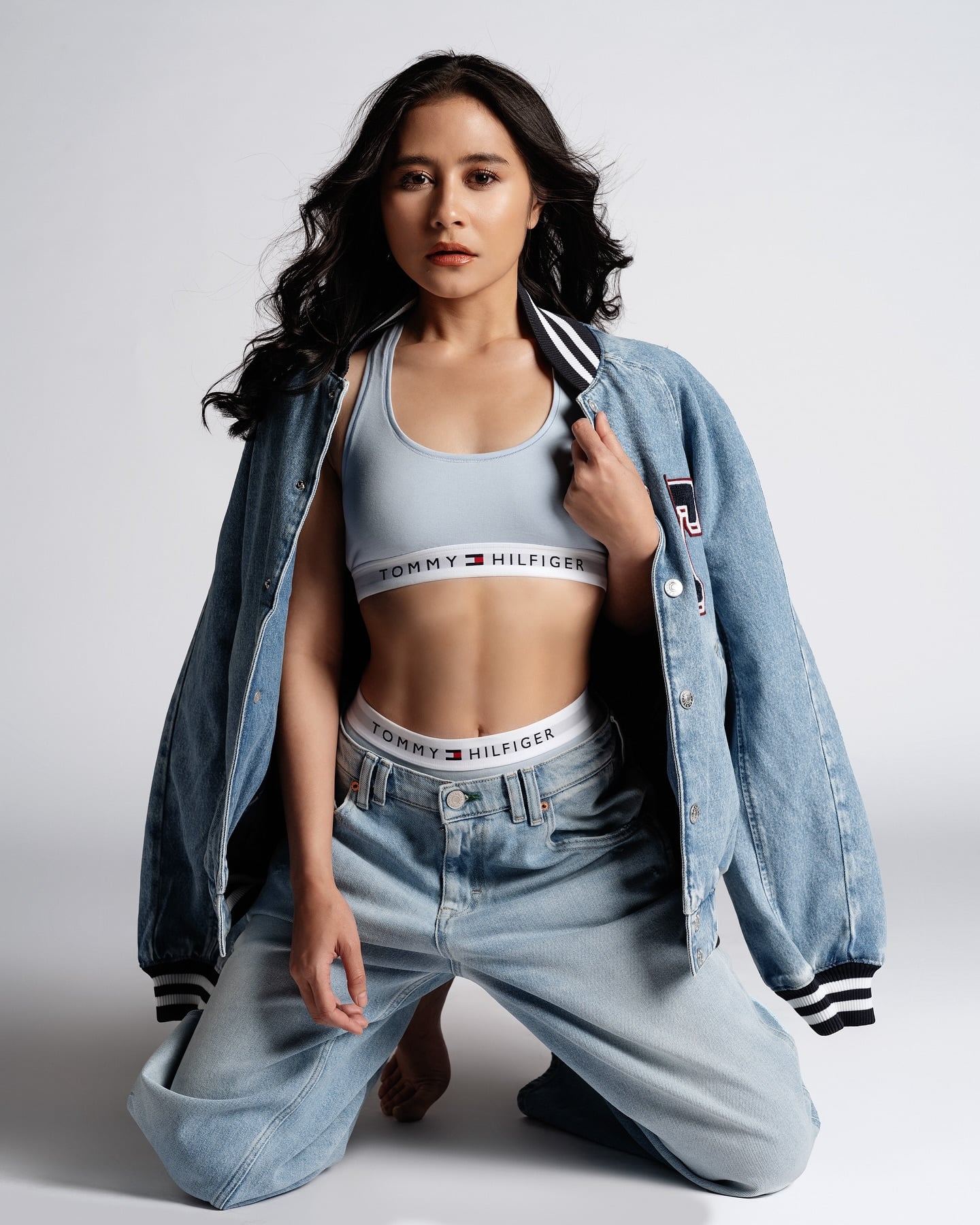Prilly Latuconsina nude 2