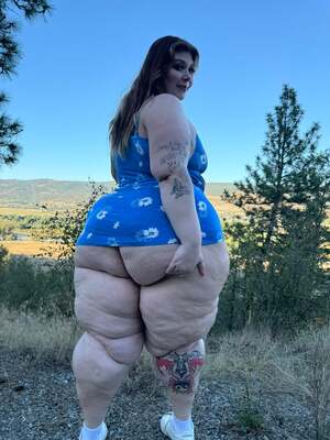 Princess Pear nude 4
