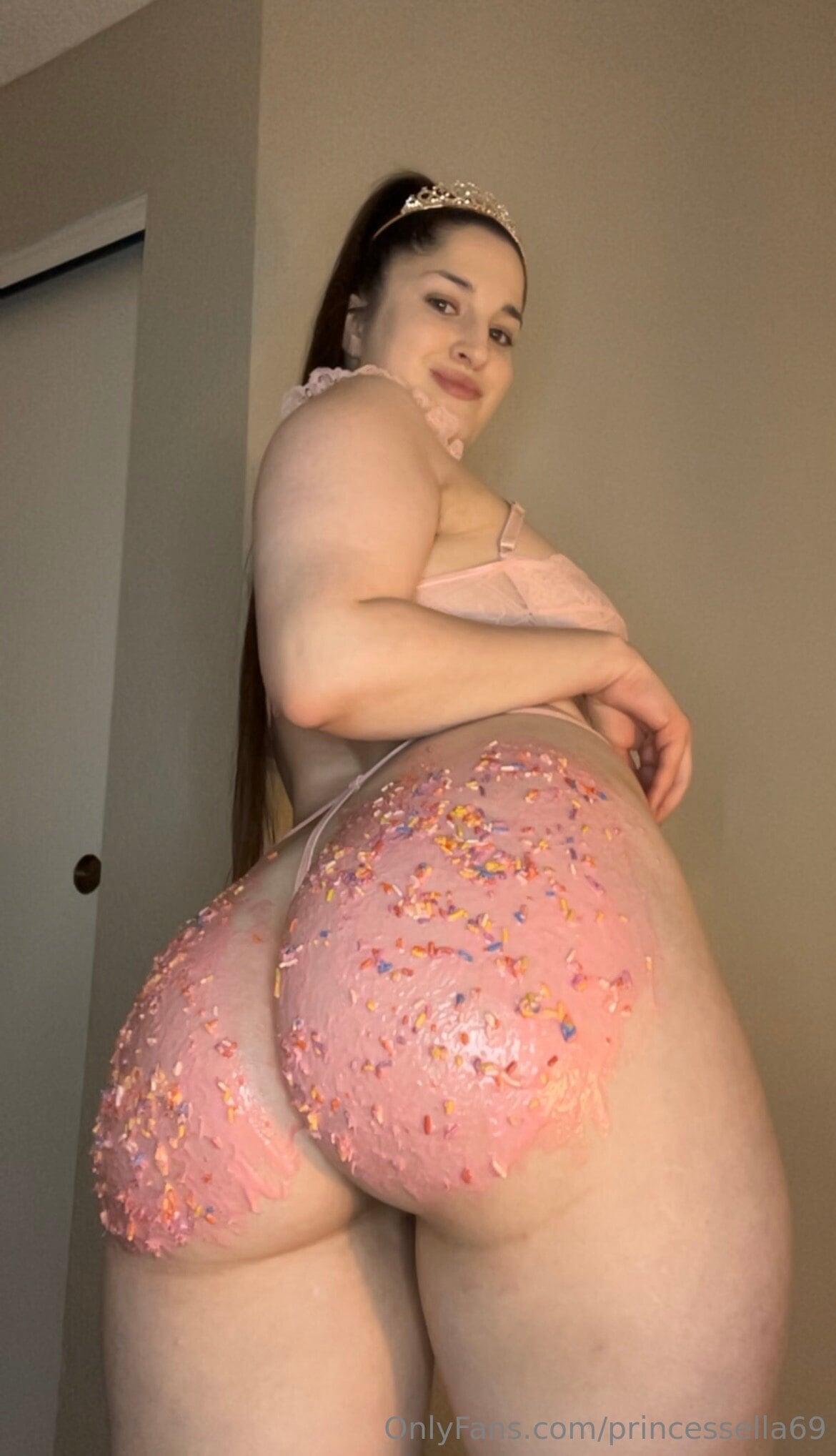 PrincessElla69 nude 9