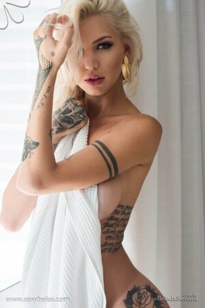 Priscila Zoo nude 11