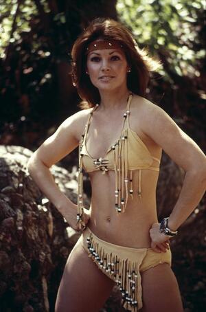 Priscilla Presley nude 2