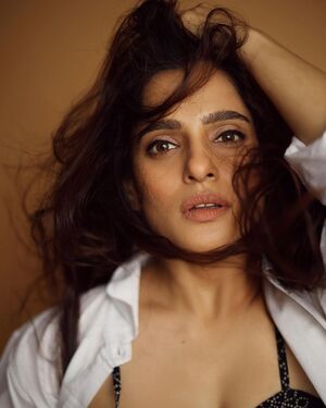 Priya Bapat nude 6