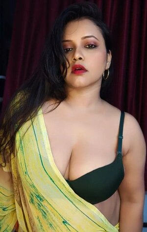 Priya Gamre nude 9