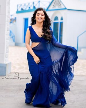 Priya Jain nude 10