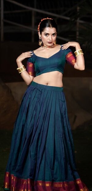 Priya Jain nude 12