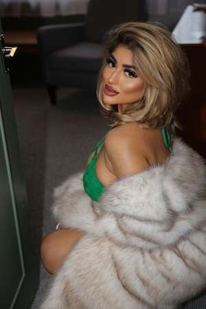 Priya Yasmin nude 7