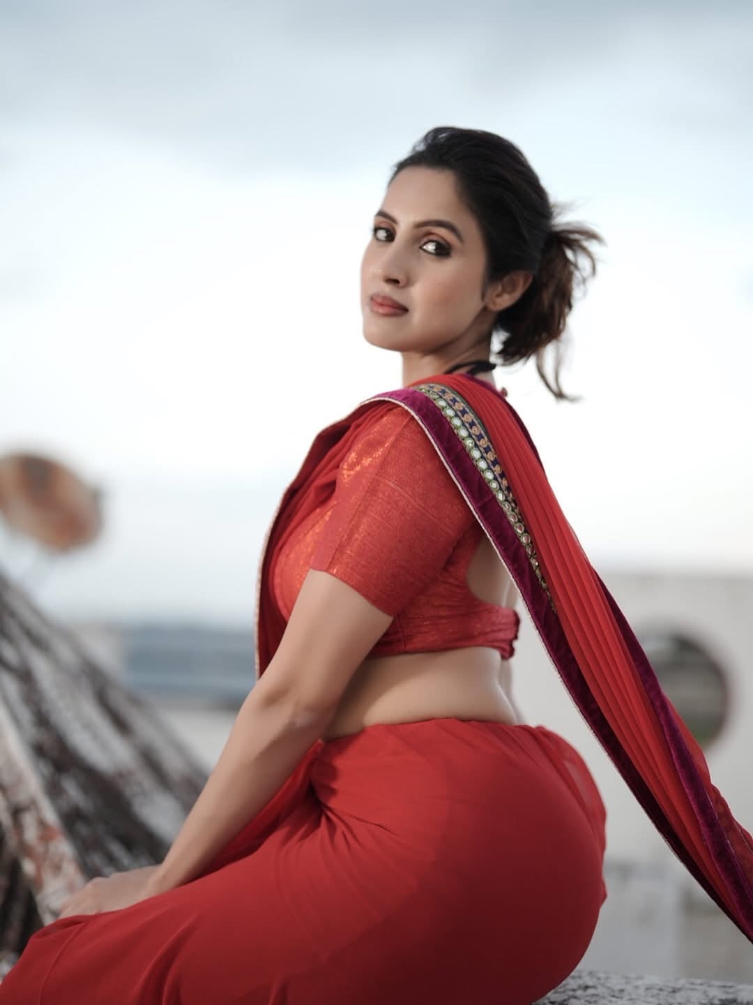 Priyanka Kholgade nude 12