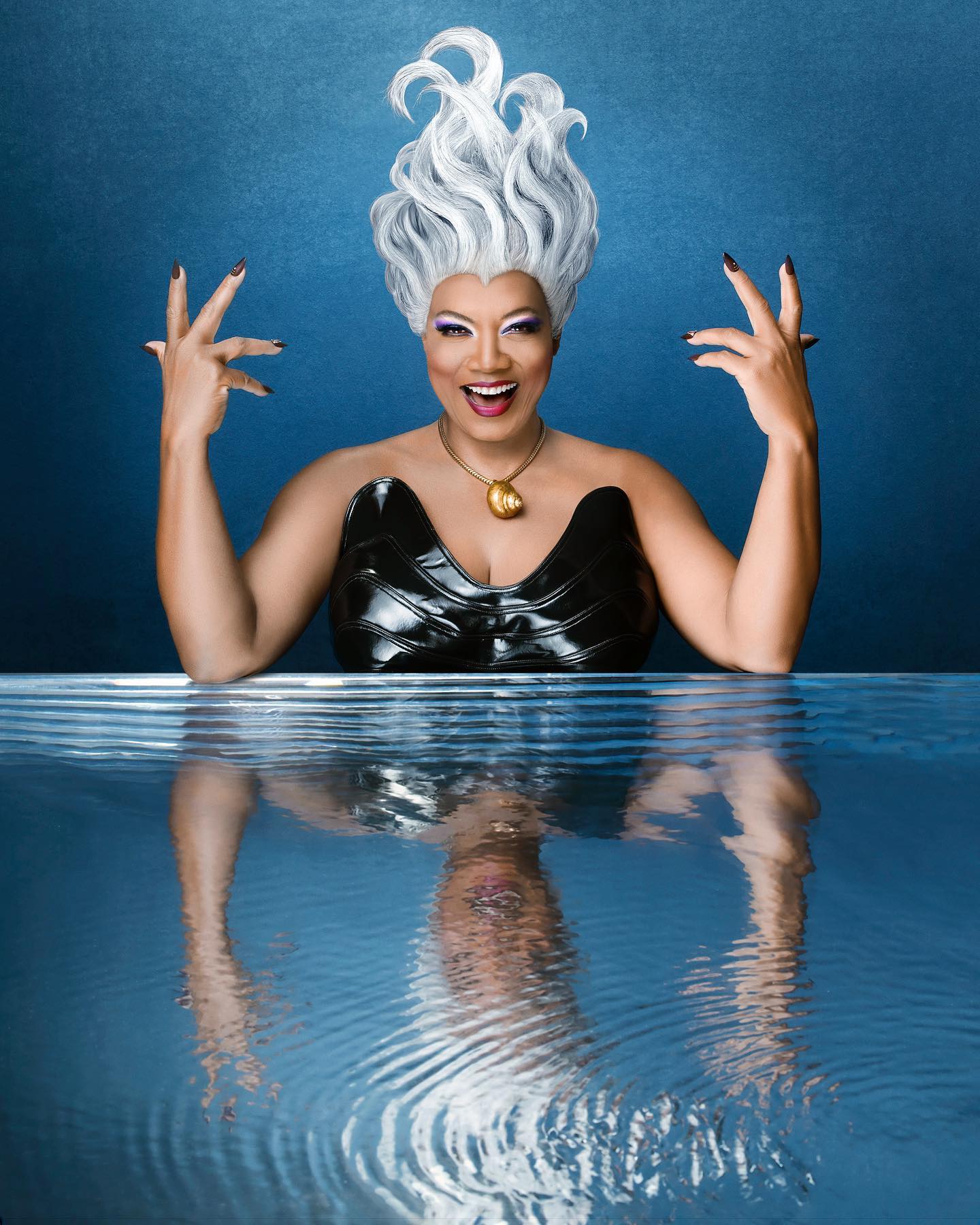 Queen Latifah nude 11