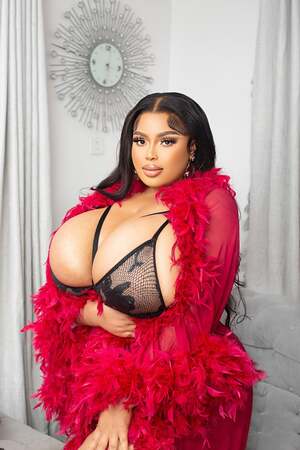 Quincy Bassey nude 2