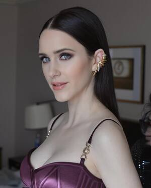 Rachel Brosnahan nude 10