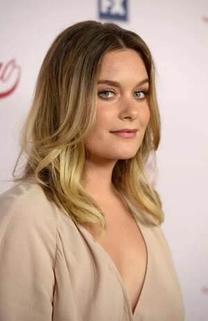 Rachel Keller nude 8
