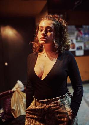 Rachel Sennott nude 12