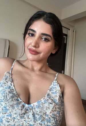 Rachel Sharma nude 4