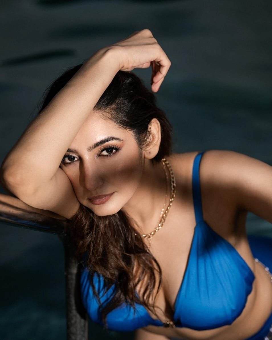 Ragini Dwivedi nude 6