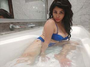 Rajsi Verma nude 8