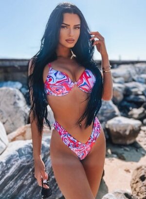 Rania Saranganida nude 4