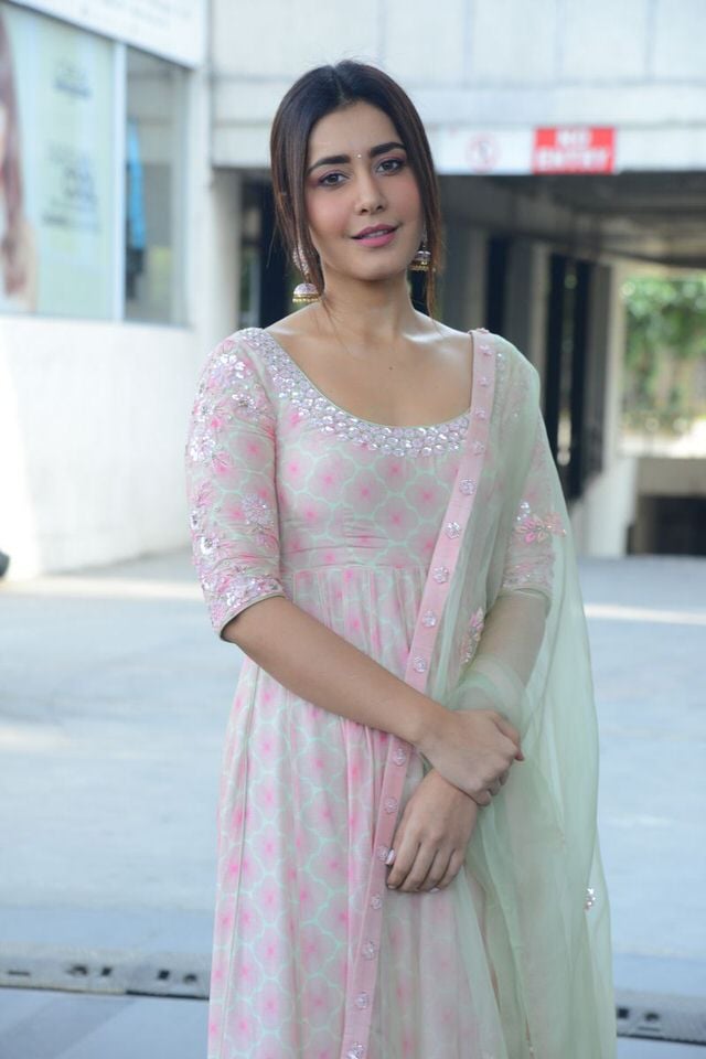 Rashi Khanna nude 3