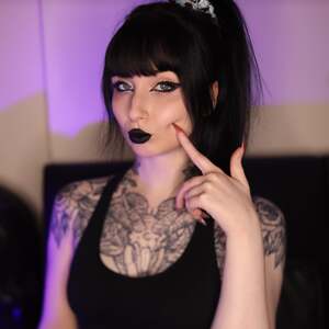 Raven Alternative nude 5
