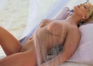 Raye Hollitt nude 8