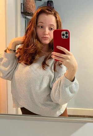 Red Eviee nude 5