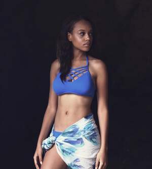 Reign Edwards nude 3