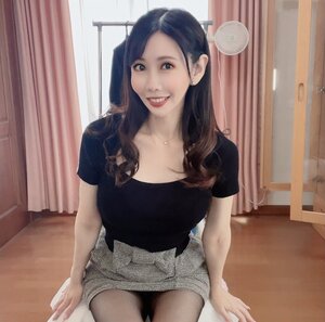 Reika Wakana nude 2