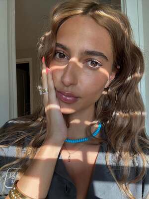 Renee Noe nude 11