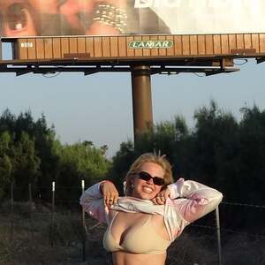 Renee Rapp nude 6