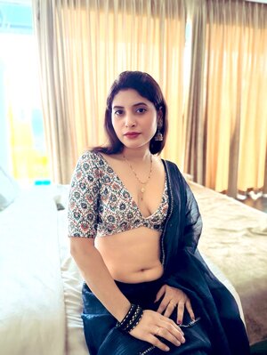 Renu Chandra nude 8