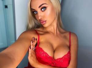 Rhiannon Blue nude 5